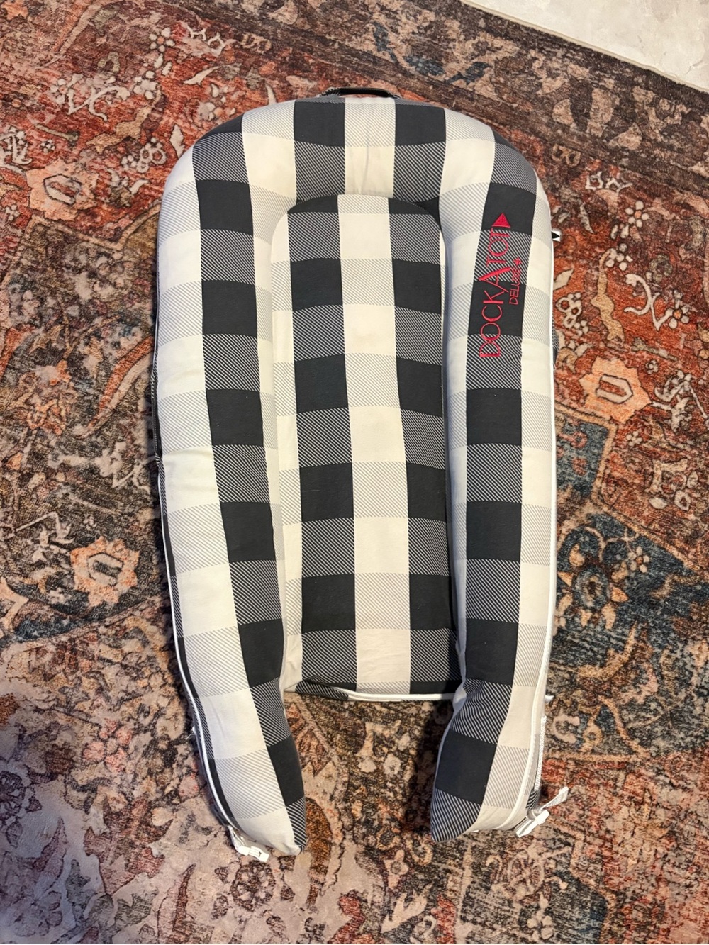 Dockatot Deluxe+ Black & White Buffalo Check Lounger